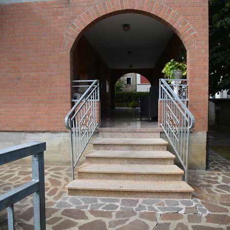 Villa Ferrari Oriella Solignano Nuovo Dış mekan fotoğraf