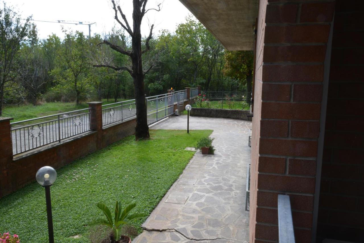 Villa Ferrari Oriella Solignano Nuovo Dış mekan fotoğraf