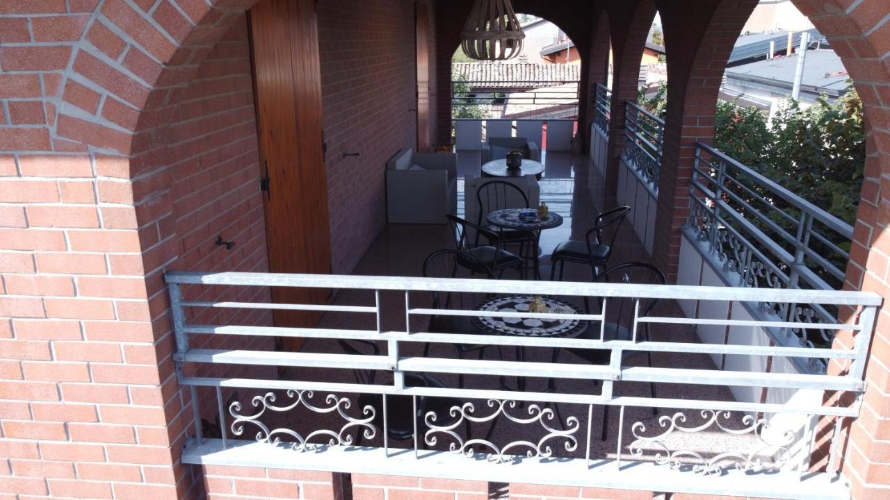 Villa Ferrari Oriella Solignano Nuovo Dış mekan fotoğraf