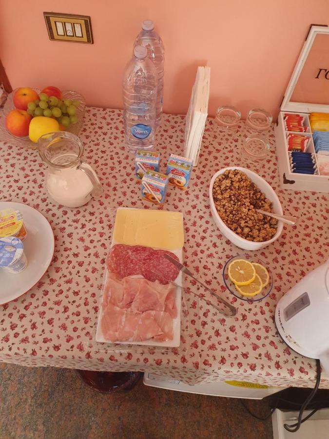 Villa Ferrari Oriella Solignano Nuovo Dış mekan fotoğraf