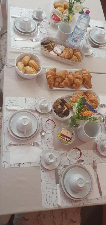 Villa Ferrari Oriella Solignano Nuovo Dış mekan fotoğraf
