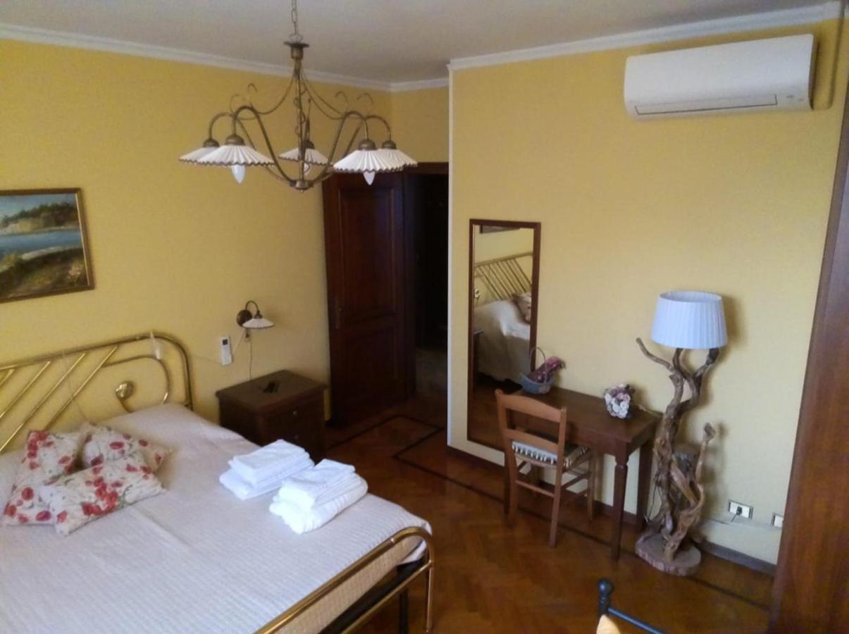 Villa Ferrari Oriella Solignano Nuovo Dış mekan fotoğraf